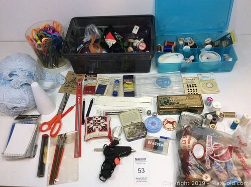 Lot #0053 (1 of 11)