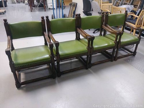 Lot #0098 (1 of 13)