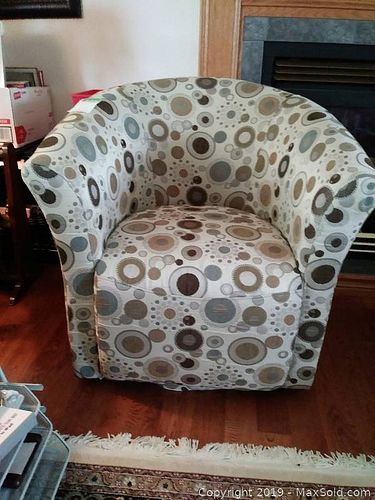 Lot #0833 (1 of 5)
