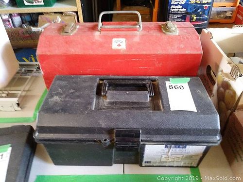 Lot #0860 (1 of 5)