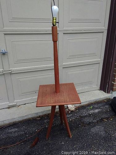 Lot #0068 (1 of 4)
