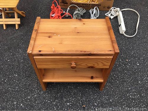 Lot #0011 (1 of 3)