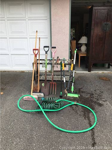 Lot #0016 (1 of 6)