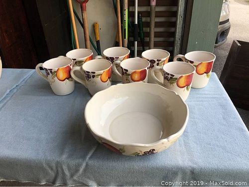 Lot #0023 (1 of 4)