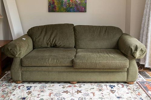 Lot #0325 (1 of 7)