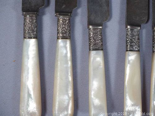 Lot #0085 (1 of 3)