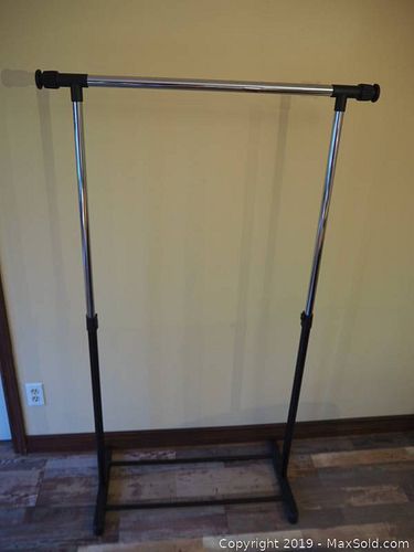 Lot #0115 (1 of 5)