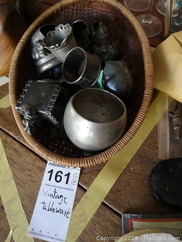 Lot #0161 (1 of 7)