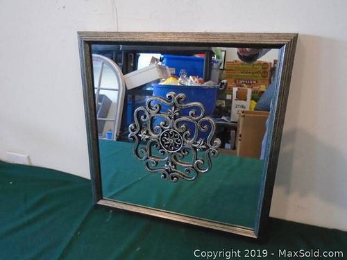 Lot #0026 (1 of 2)