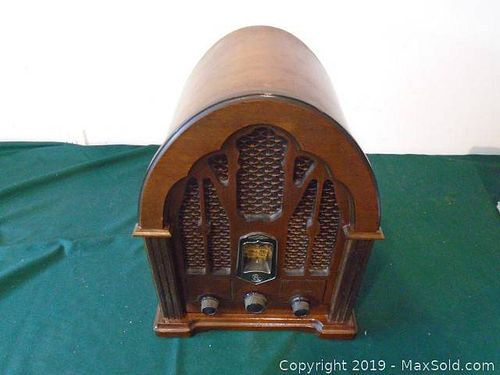 Lot #0131 (1 of 5)