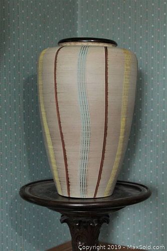 Lot #0182 (1 of 4)