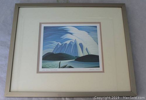 Lot #0221 (1 of 3)
