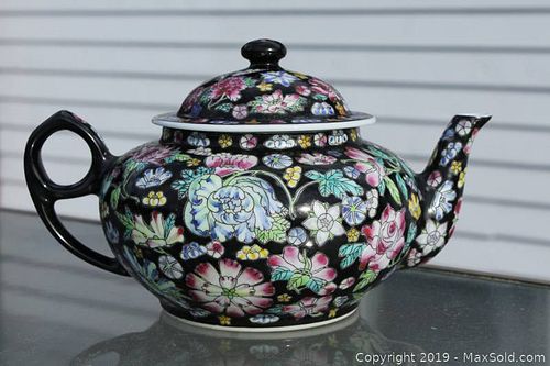 Lot #0245 (1 of 5)