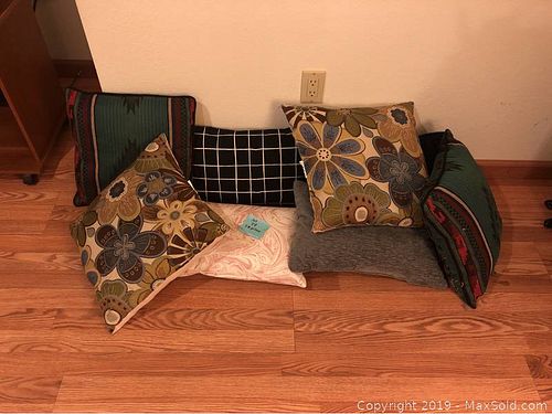 Lot #0028 (1 of 11)