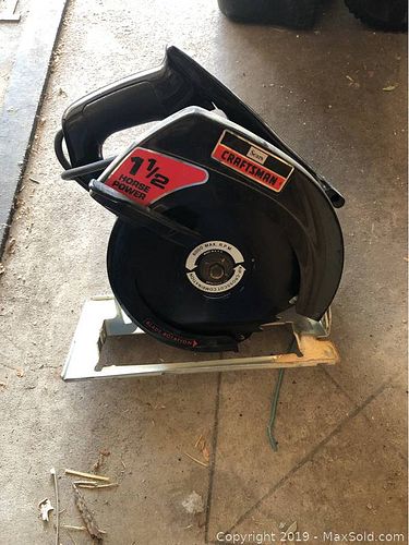 Lot #0046 (1 of 4)