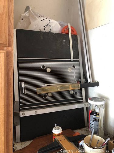 Lot #0057 (1 of 2)