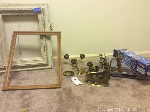 Lot #0069 (1 of 18)