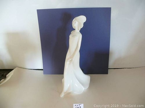 Lot #0129 (1 of 4)