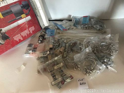 Lot #0250 (1 of 2)