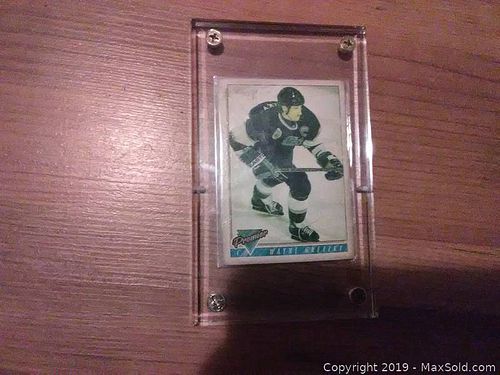 Lot #0024 (1 of 3)