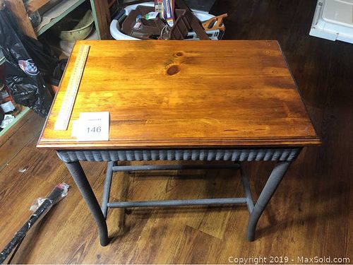 Lot #0146 (1 of 4)