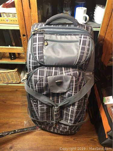 Lot #0156 (1 of 15)