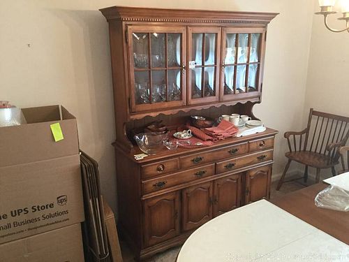 Lot #0438 (1 of 12)