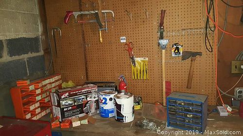 Lot #0466 (1 of 13)