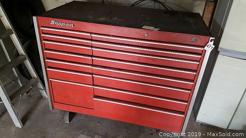 Lot #0470 (1 of 12)