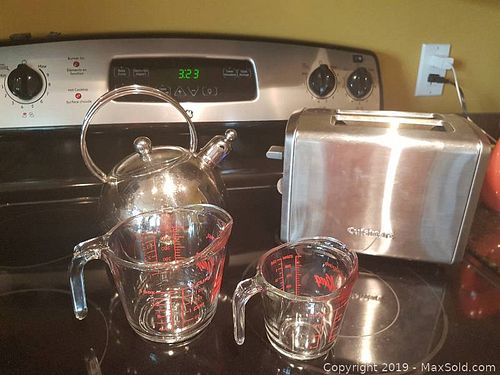 Lot #0076 (1 of 4)