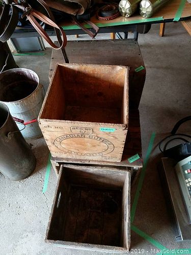 Lot #0327 (1 of 7)