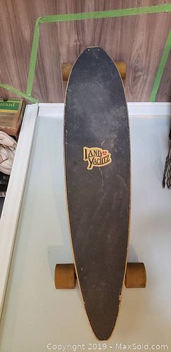 Lot #0324 (1 of 5)