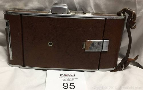 Lot #0095 (1 of 6)