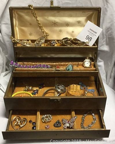 Lot #0098 (1 of 7)