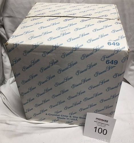Lot #0100 (1 of 3)