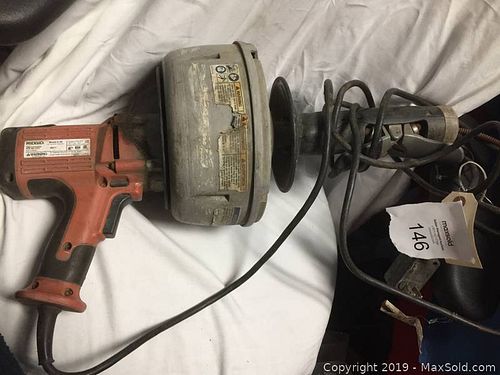Lot #0146 (1 of 4)
