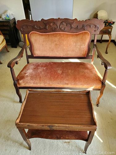 Lot #0018 (1 of 17)