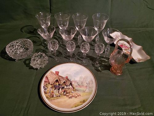 Lot #0033 (1 of 13)