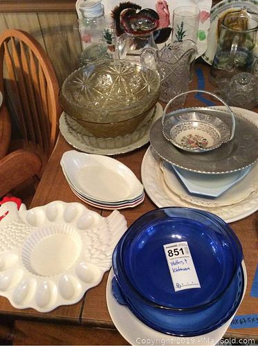 Lot #0851 (1 of 25)