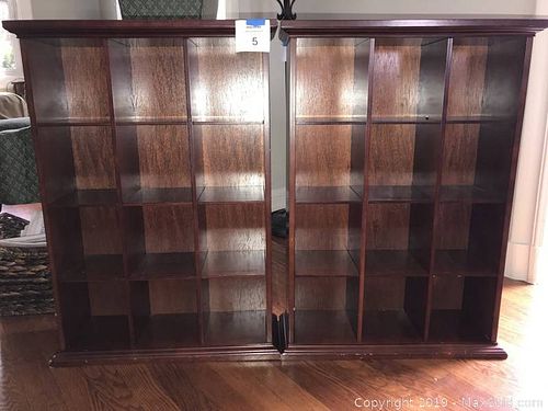 Lot #0005 (1 of 2)