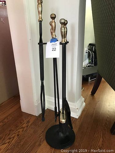 Lot #0022 (1 of 2)