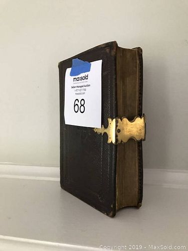 Lot #0068 (1 of 3)