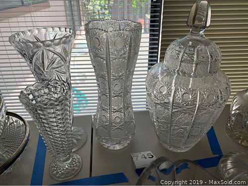 Lot #0745 (1 of 7)