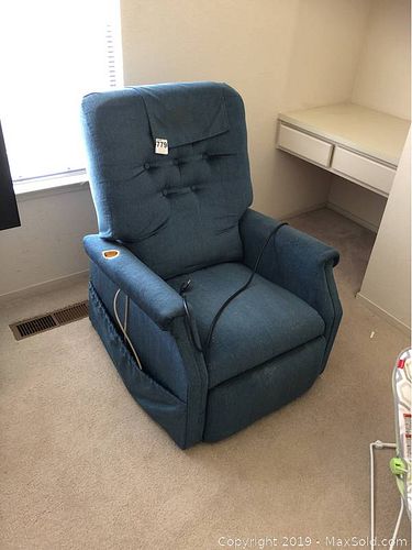 Lot #0779 (1 of 6)