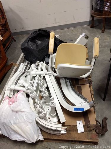 Lot #0003 (1 of 14)