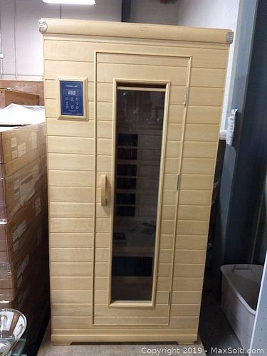 Lot #0014 (1 of 11)