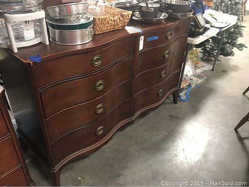 Lot #0048 (1 of 10)