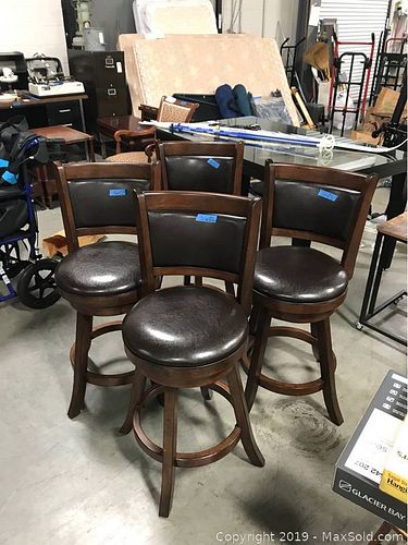 Lot #0101 (1 of 10)