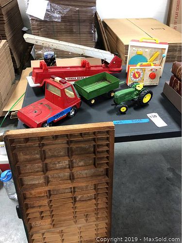 Lot #0130 (1 of 16)