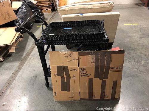 Lot #0133 (1 of 8)